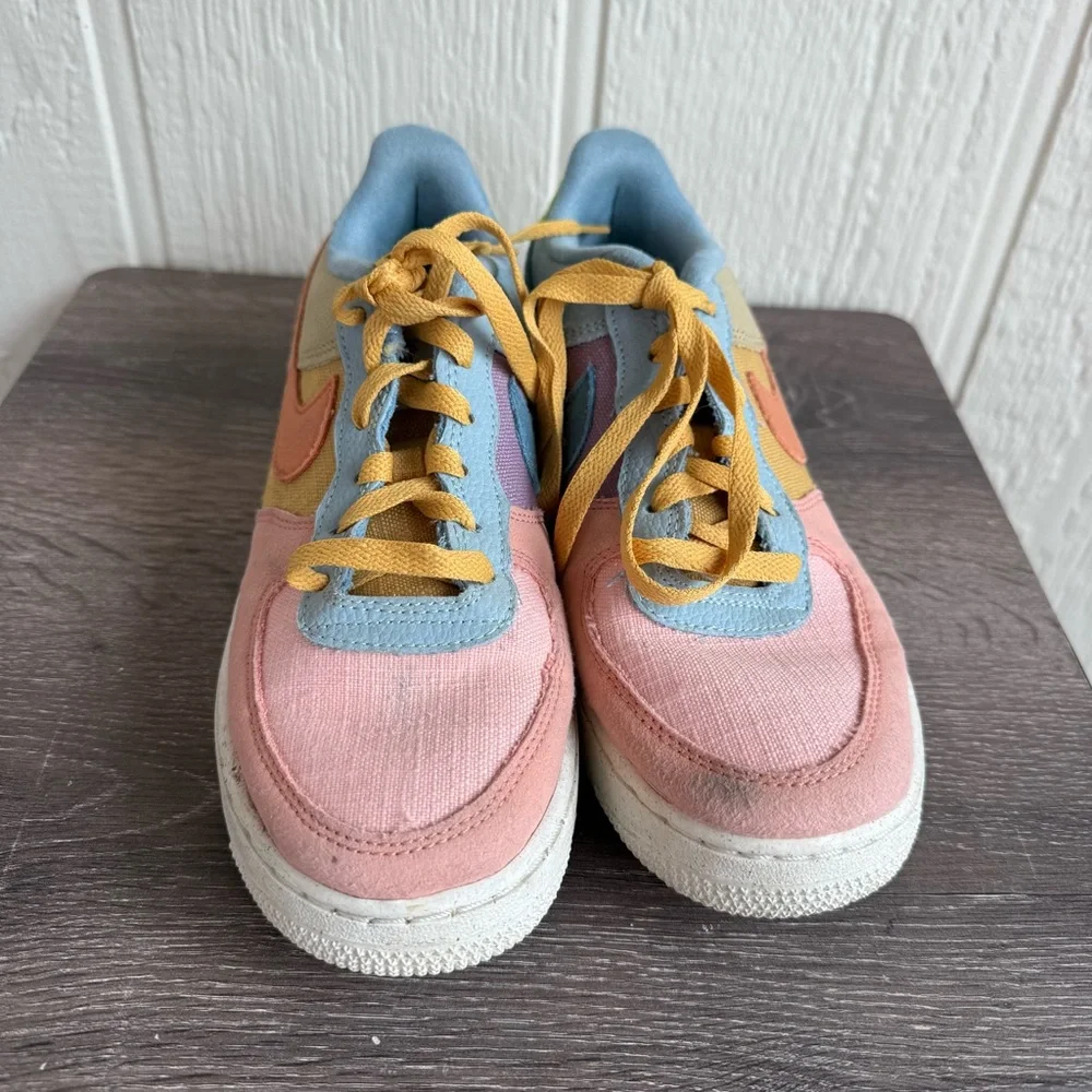 Nike Air Force 07 LV8 Sun Club Sneakers
